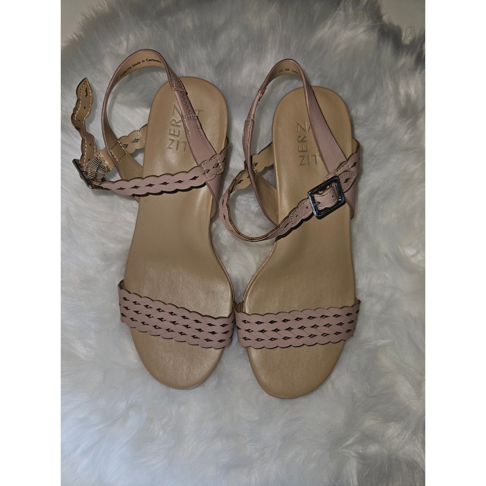 Naturalizer Liz Carlita Wedge Sandals Ankle Strap Scalloped Detail Size 7M